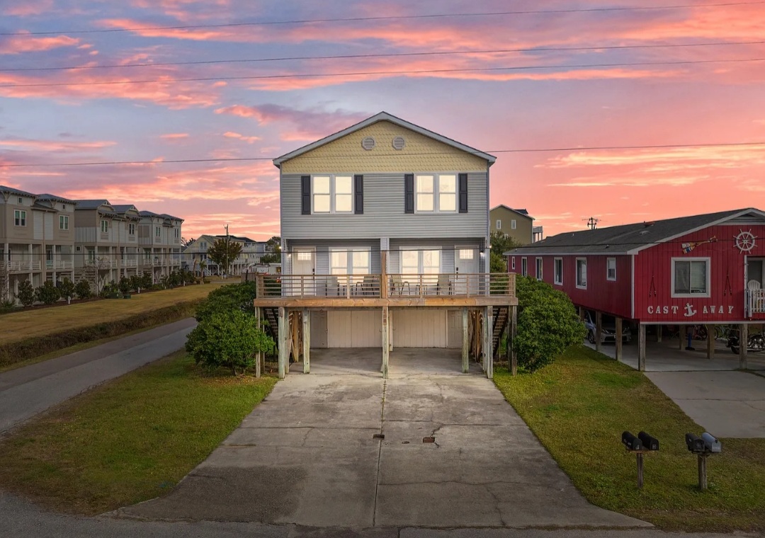 MULTI FAMILY LIVING HOME